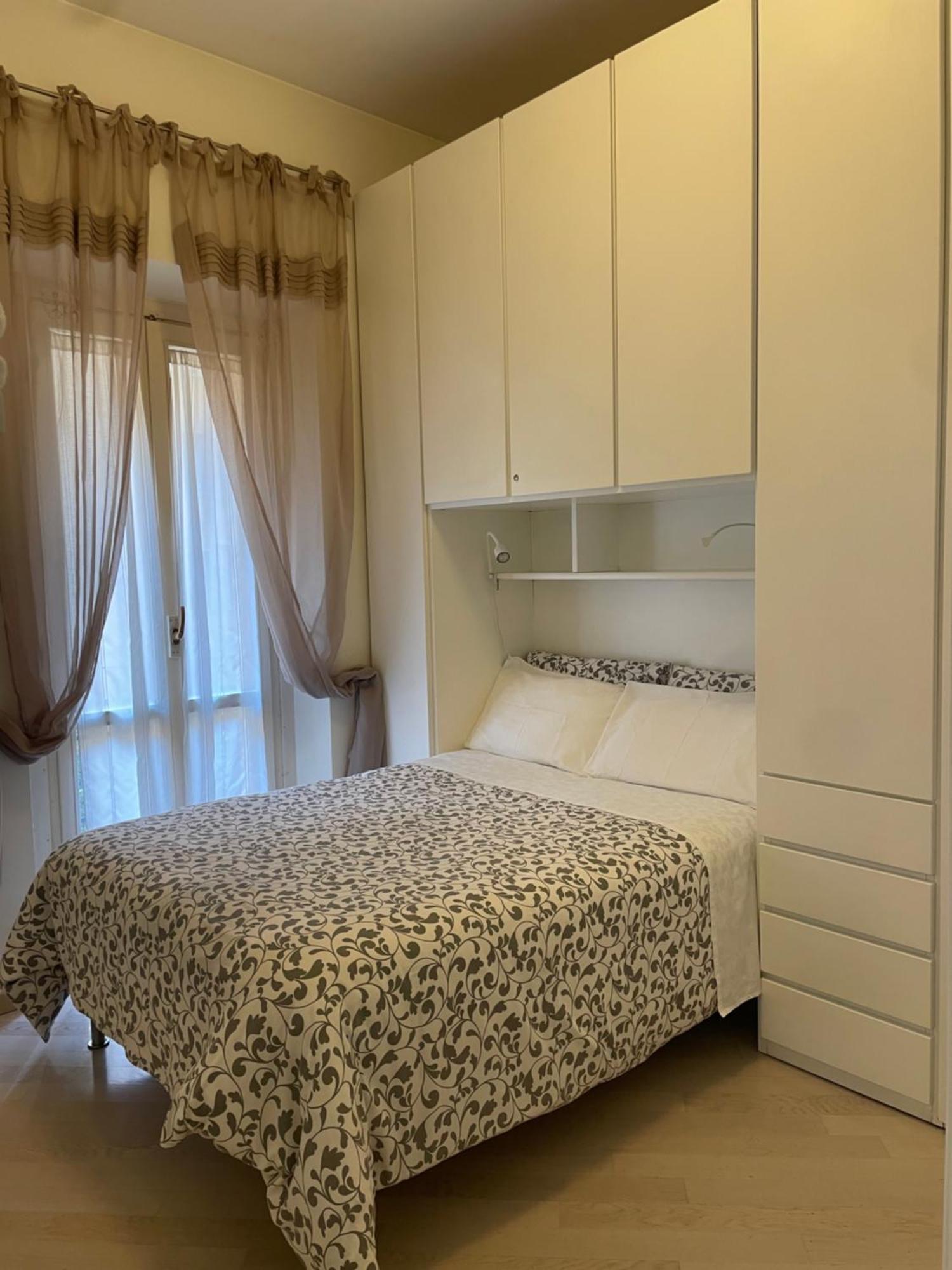 Downtown Apartment Милан Экстерьер фото