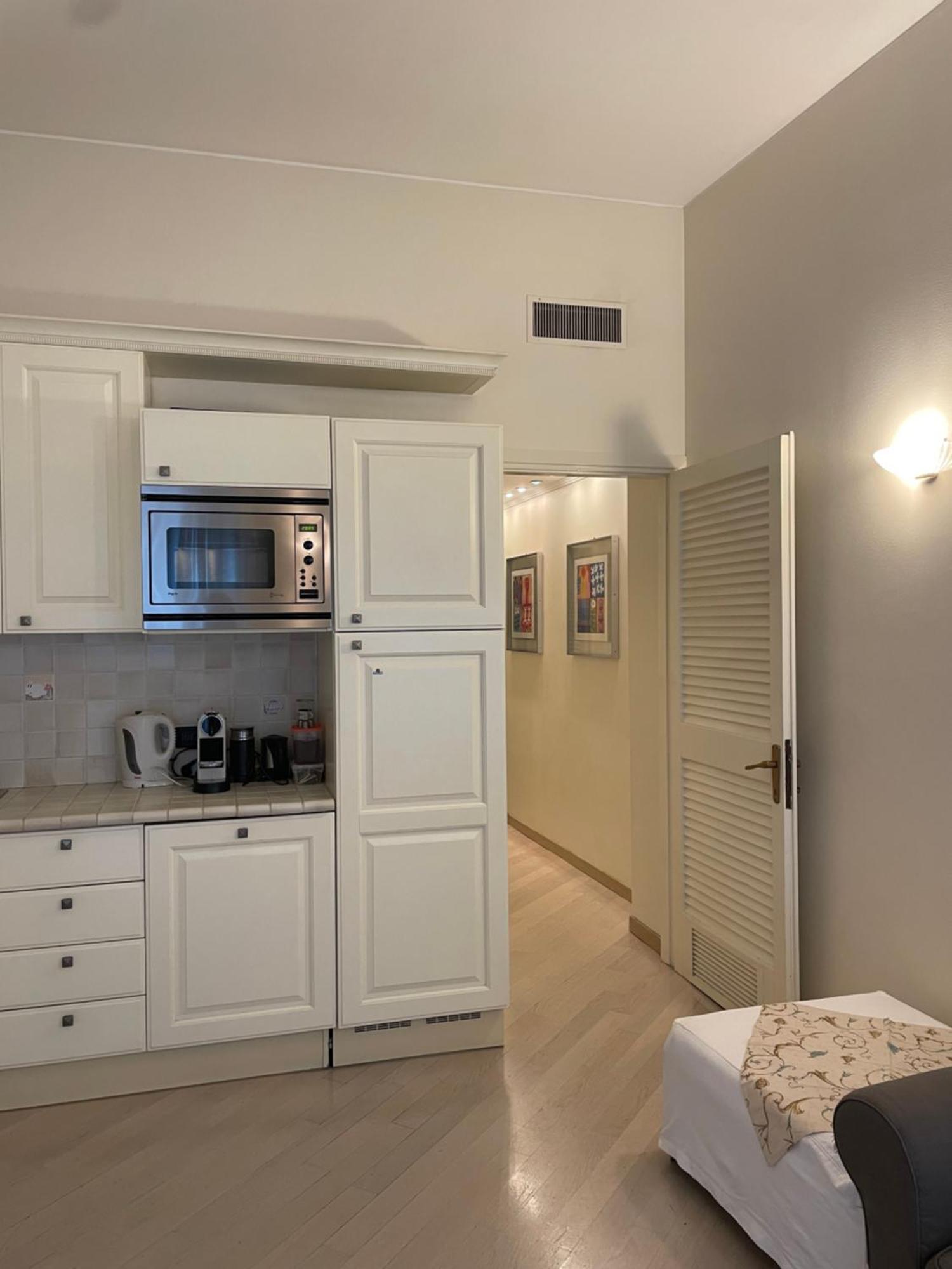 Downtown Apartment Милан Экстерьер фото