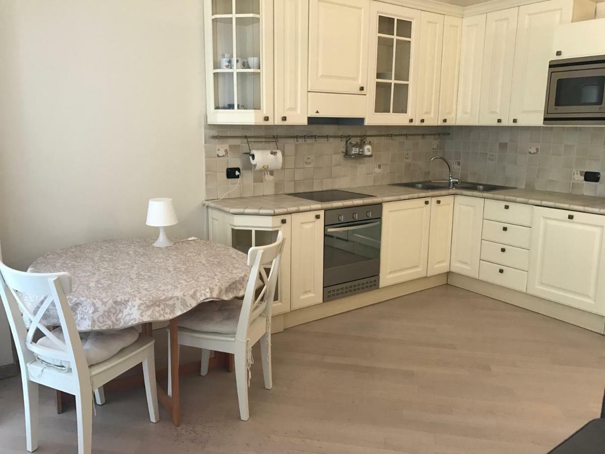 Downtown Apartment Милан Экстерьер фото