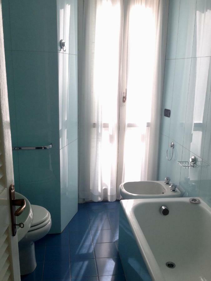 Downtown Apartment Милан Экстерьер фото